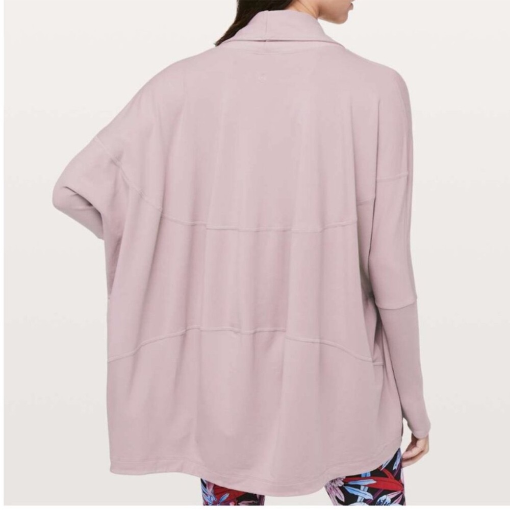 Lululemon Back In Action Wrap Smoky Blush - Picture 2 of 8